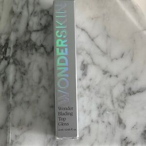 Wonderskin Wonder Blading Top Gloss - Holographic. NEW